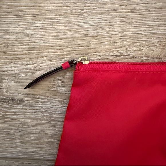 Victoria's Secret Red Heart Packable Tote Bag, a limited edition release NEW - Picture 8 of 10